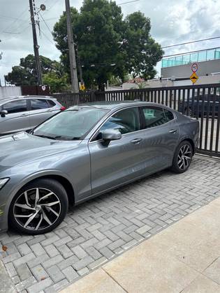 VOLVO S60 2.0 T4 MOMENTUM GASOLINA 4P AUTOMÁTICO VOLVO S60 2.0 T4 MOMENTUM GASOLINA 4P AUTOMÁTICO